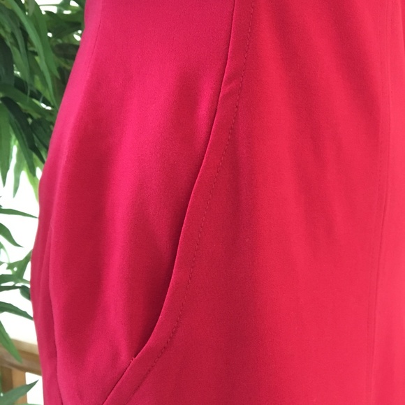 πHPπTahari Red Sheath Dress Size 4P - Picture 6 of 10